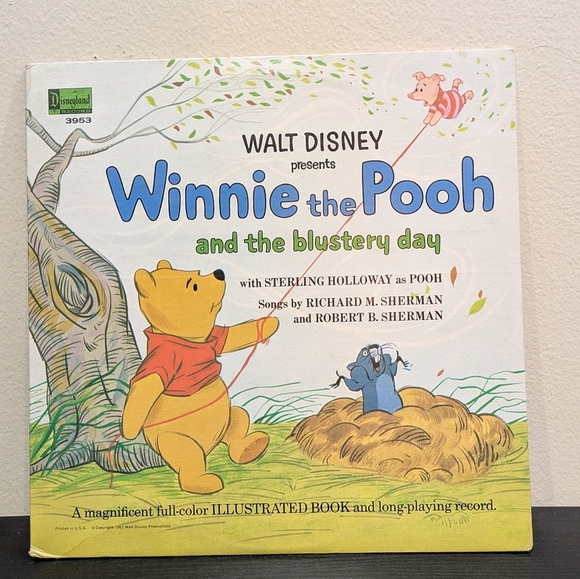 Disney Winnie the Pooh Vinyl Record - Red, Blue, Yellow 1967 - Picture 1 of 8
